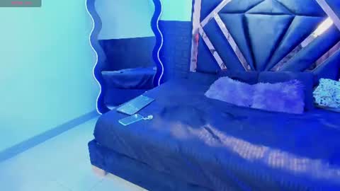 Snapshot of valen_cute22 chatting on June 23, 3:26 am valentina online show from June 23, 3:26 am