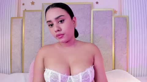 Valen  online show from May 23, 6:56 pm