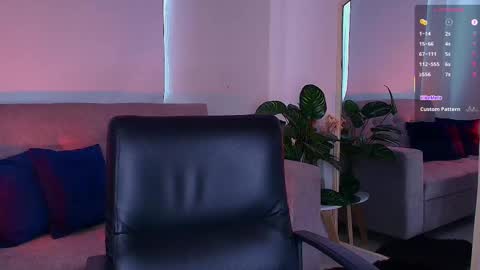 valen online show from February 9, 9:41 pm