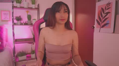 valenn_g online show from January 13, 12:10 pm