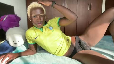   Valentin  independent Cam Boy     online show from January 15, 1:20 pm