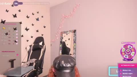 Snapshot of valent_27 chatting on April 28, 1:37 am Valentina online show from April 28, 1:37 am