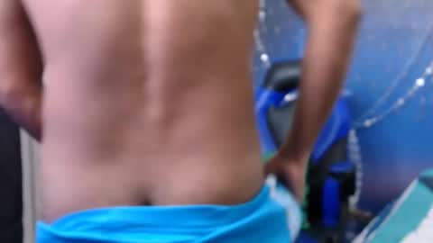 Valentine online show from December 18, 5:00 pm