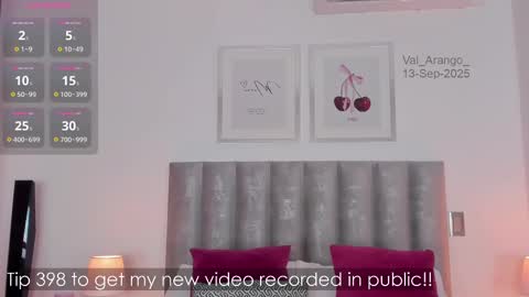 Val arango  online show from September 13, 11:04 pm