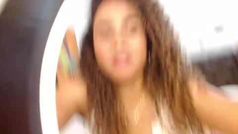 Valen Ferrer online show from February 13, 7:52 pm