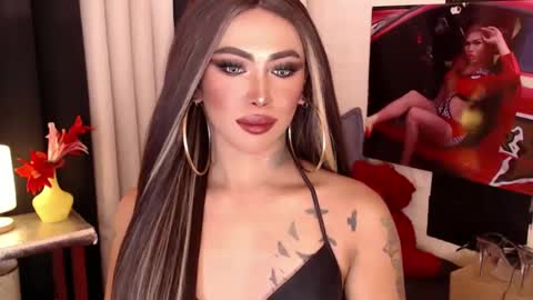 Snapshot of valentina_goddess_tsxxx chatting on January 2, 6:40 am Amanda online show from January 2, 6:40 am