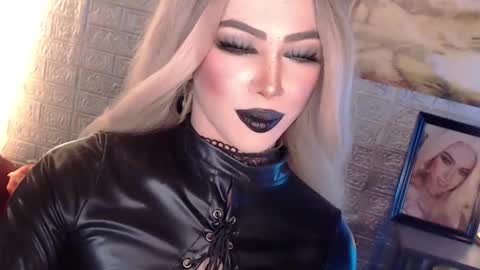 Amanda online show from November 16, 5:57 am