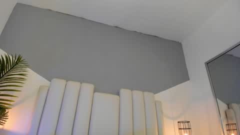 VALENTINA  online show from December 31, 5:00 am