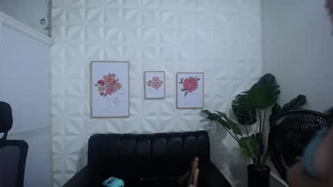 Valentina  online show from March 5, 11:05 pm