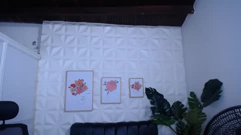 Valentina  online show from February 23, 9:45 pm