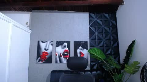 Valentina  online show from March 31, 8:53 pm