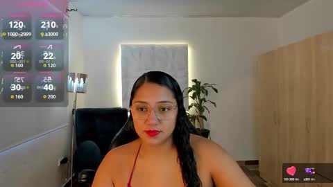 Snapshot of valentina_xx69 chatting on September 17, 2:08 pm Valentina online show from September 17, 2:08 pm
