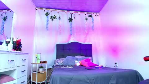 valentina_y_sneiderr online show from July 2, 12:43 am