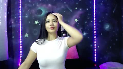 Snapshot of valentinarojass_ chatting on February 21, 2:29 pm valentinarojass_ online show from February 21, 2:29 pm