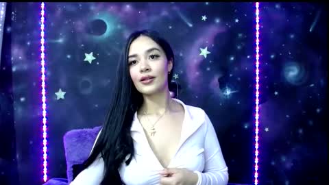 valentinarojass_ online show from March 28, 3:55 pm