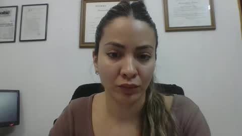 valentinaseleni24 online show from October 17, 7:05 pm