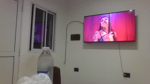 Snapshot of valentinaseleni24 chatting on July 21, 3:31 am valentinaseleni24 online show from July 21, 3:31 am