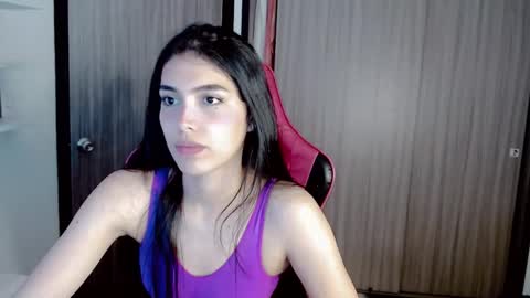 Snapshot of valentinasweet_ chatting on November 2, 1:41 am Valentina online show from November 2, 1:41 am