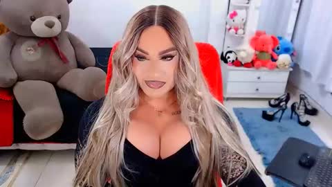 Snapshot of valentinaxqueen chatting on September 29, 9:08 pm online show from September 29, 9:08 pm