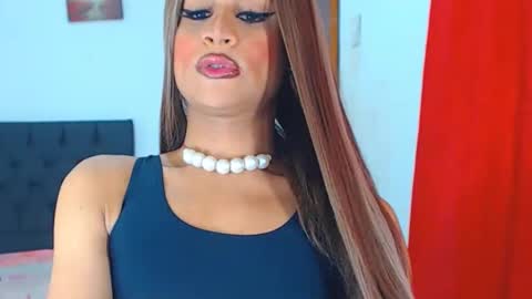 Snapshot of valentinaxxxdoll chatting on February 10, 6:35 pm VALENTINA online show from February 10, 6:35 pm