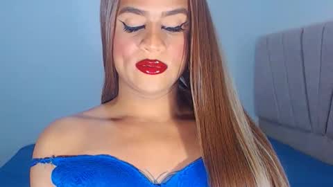 VALENTINA   online show from December 19, 7:10 pm