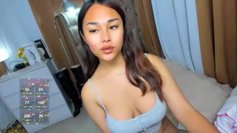 Snapshot of valentineloove chatting on September 24, 7:06 pm VALENTINE online show from September 24, 7:06 pm