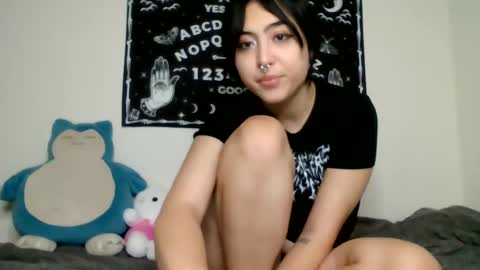 ValentineKitty online show from December 17, 2:12 am