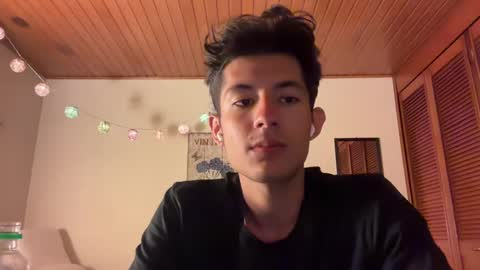 Valentino Beaumont online show from January 19, 4:01 am