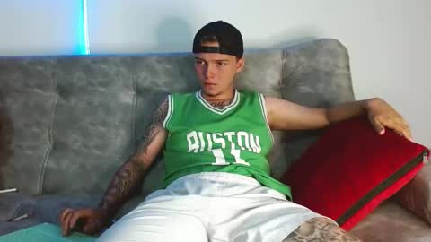 Nick online show from December 4, 3:43 pm