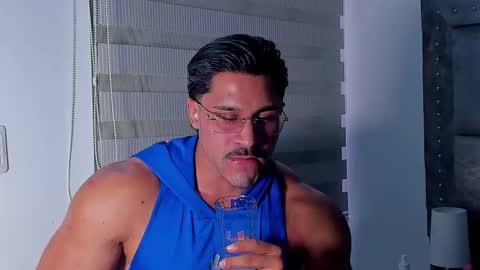    online show from November 11, 10:21 pm