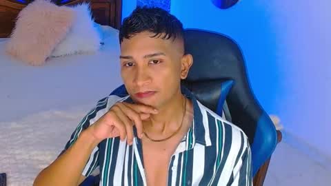 Mistery Guy online show from December 15, 3:22 am