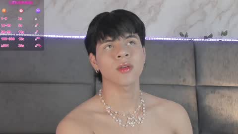 valentino moon online show from January 9, 2:22 am