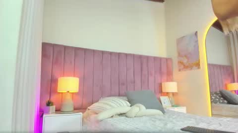 valentino_moretti online show from February 10, 1:04 pm