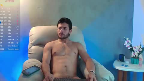 Valentino online show from March 3, 2:04 am