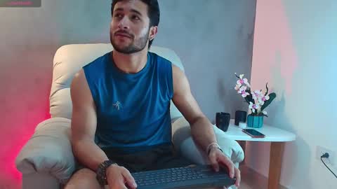 Valentino online show from March 4, 12:39 am