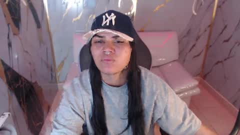 valeri_harpers4 online show from November 11, 2:39 pm