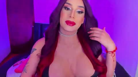 valeri_hilton online show from April 3, 11:58 pm