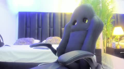 valeri_tafur online show from November 27, 11:23 am