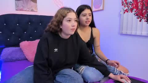 Valeria and Zoe online show from February 27, 2:28 pm