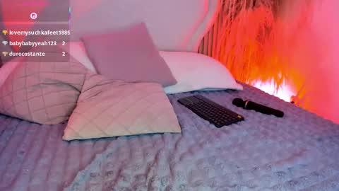 Snapshot of valeria_carter_ chatting on December 3, 1:13 am valeria_carter_ online show from December 3, 1:13 am