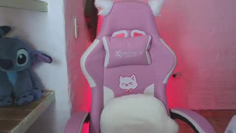Snapshot of valeria_mendozza chatting on June 10, 9:57 pm online show from June 10, 9:57 pm