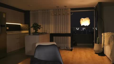valeria_orozco online show from January 4, 11:17 pm