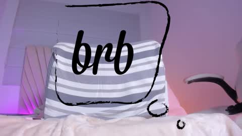 Snapshot of valeria_uribe22 chatting on May 19, 1:56 am online show from May 19, 1:56 am