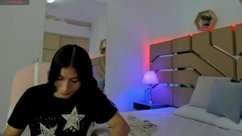 valeria_usuga online show from May 7, 11:26 am