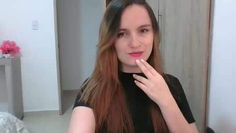 valeriafrannco online show from March 2, 10:38 pm