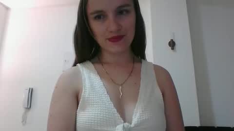 valeriafrannco online show from December 14, 9:52 pm