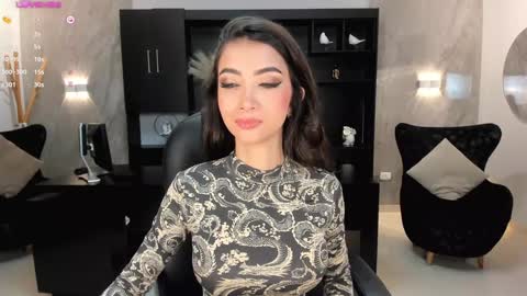 Snapshot of valeriavelvet chatting on January 8, 11:43 am Vale online show from January 8, 11:43 am