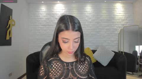 Snapshot of valeriavelvet chatting on January 16, 11:48 am Vale online show from January 16, 11:48 am