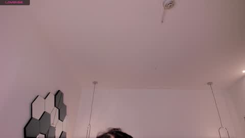 Snapshot of valeriavelvet chatting on January 21, 11:56 am Vale online show from January 21, 11:56 am