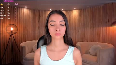 Snapshot of valeriavelvet chatting on February 17, 6:26 pm Vale online show from February 17, 6:26 pm